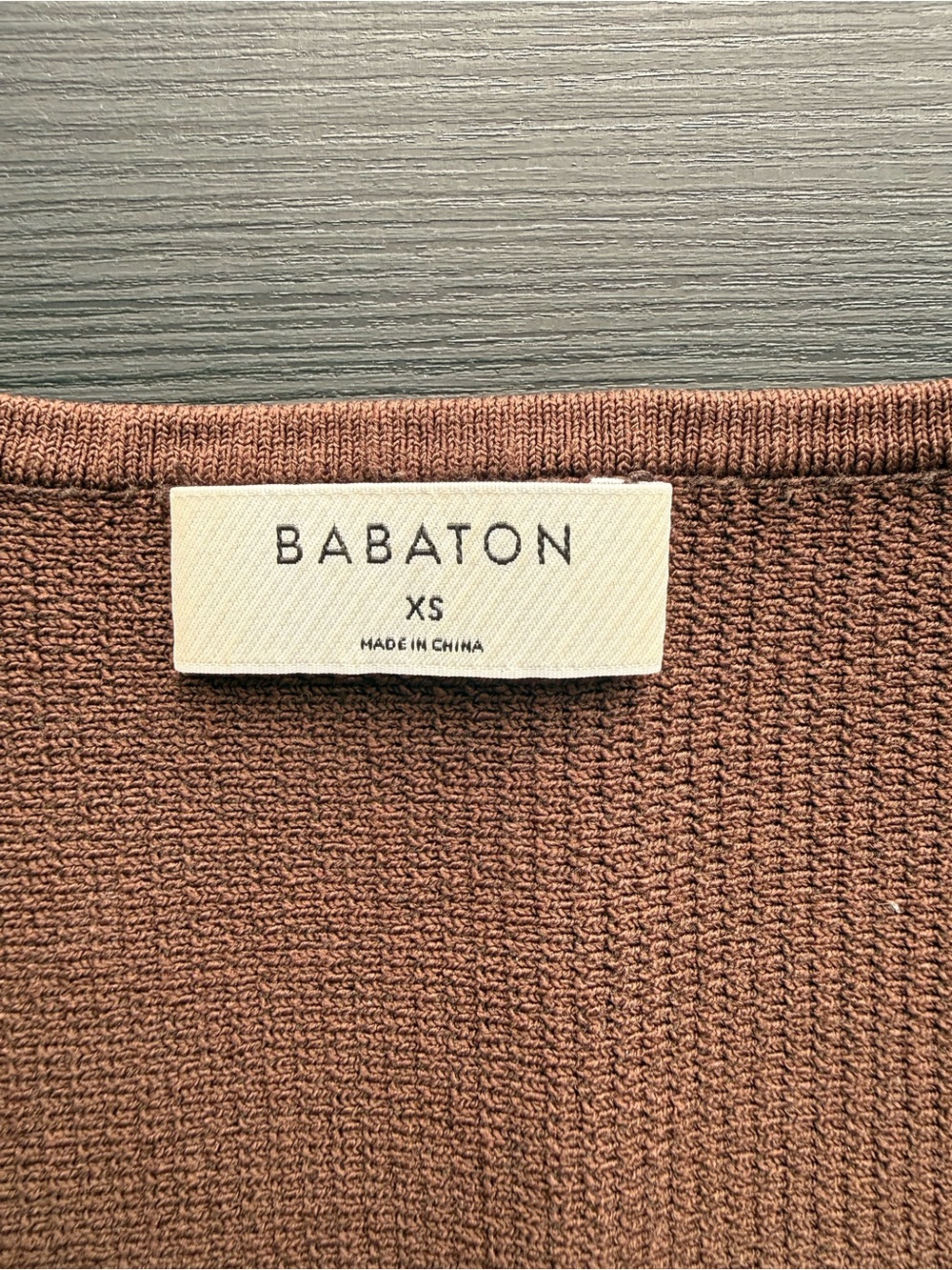Babaton Ribbed Sculpt Knit Crop Top - Brown - Picture 4 of 4